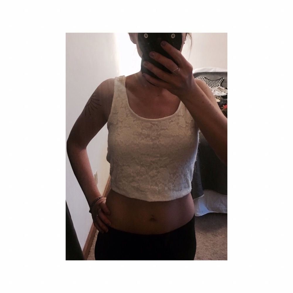 White lace crop tank fits Medium
