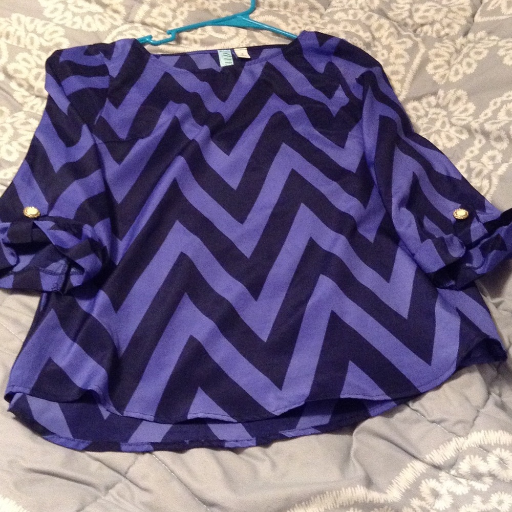 Chevron top