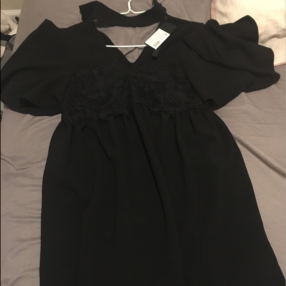 Black dress I bought from ASOS - Picture 4 of 8