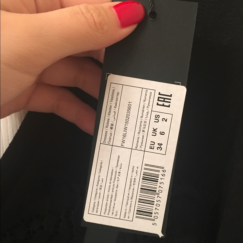 Black dress I bought from ASOS - Picture 8 of 8