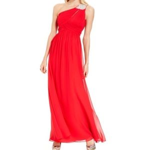 Beautiful red gown!!!