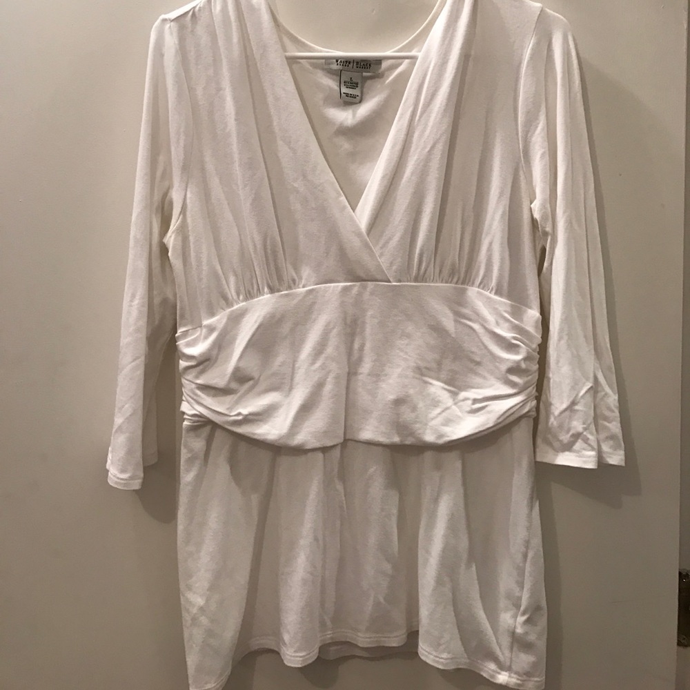 Beautiful white blouse!