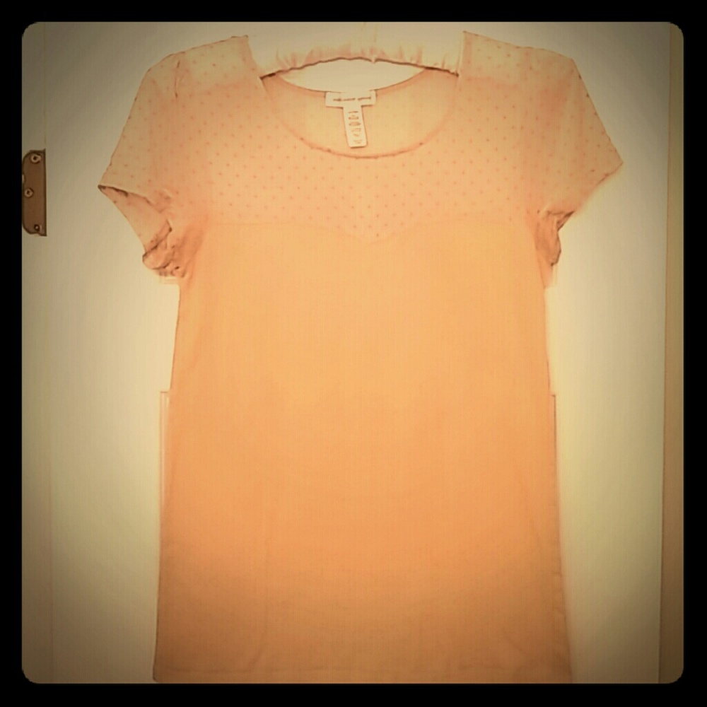 **Pretty blush top**