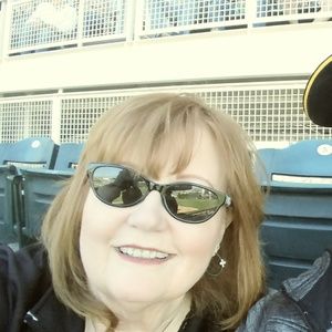 Meet your Posher, Kaye