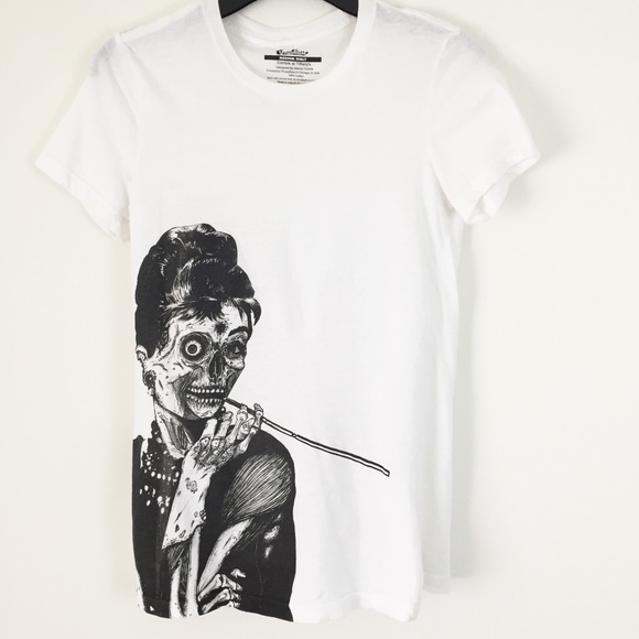 Zombie at Tiffany's - Threadless Tee - Medium - Picture 3 of 8