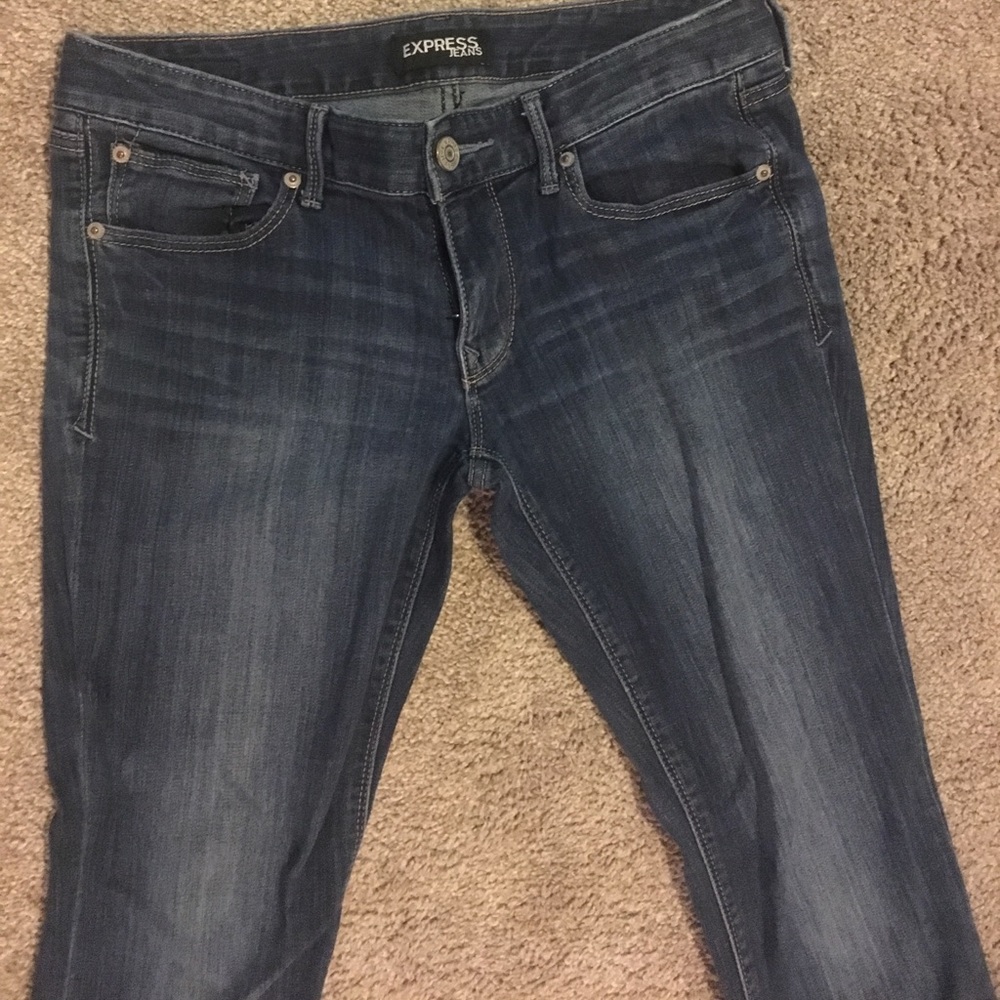 Express Stella low rise boot cut jeans size 10