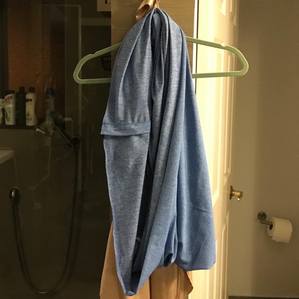 Lululemon vinyasa scarf luon light blue