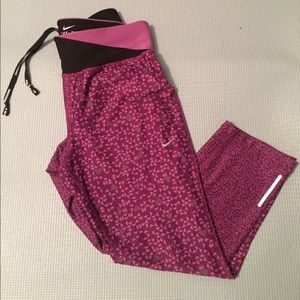 3/4 Length Purple Nike Leggings Dri-Fit.