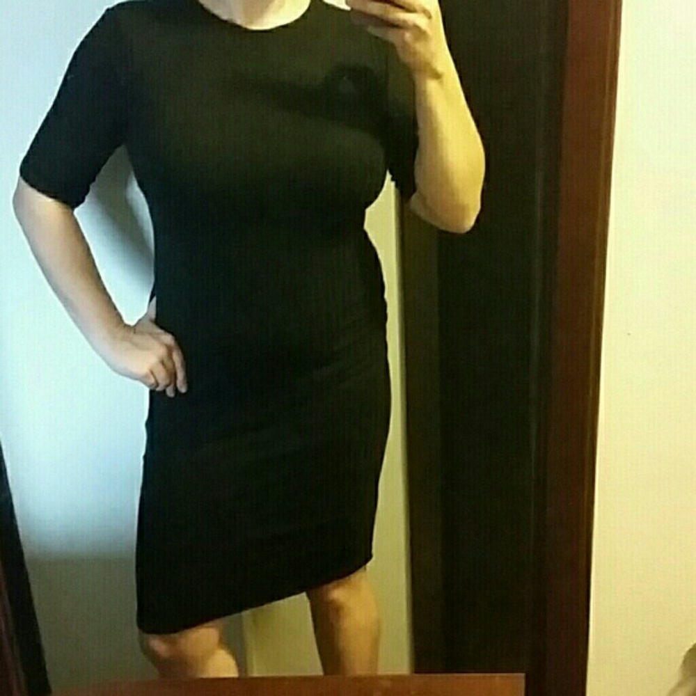 Juniors black bodycon dress available in Small and Medium Brand new boutique - Picture 3 of 4