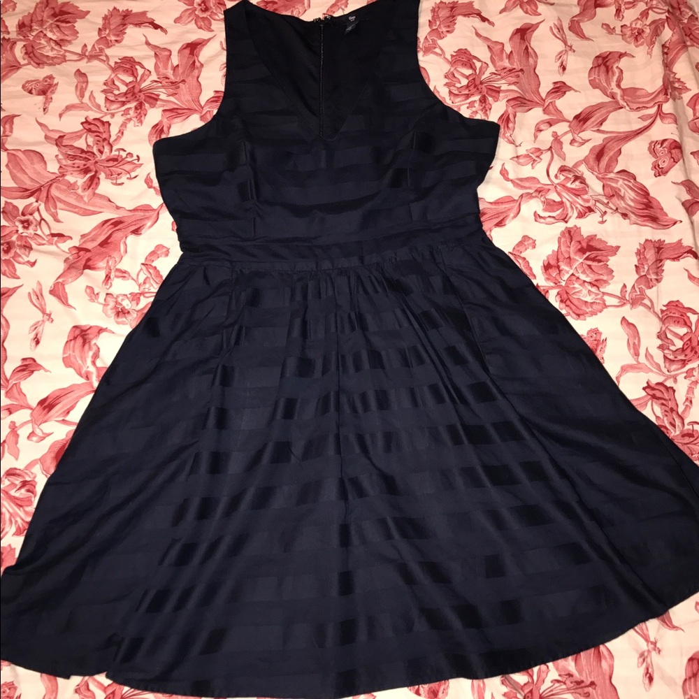 Gap navy dress🎂
