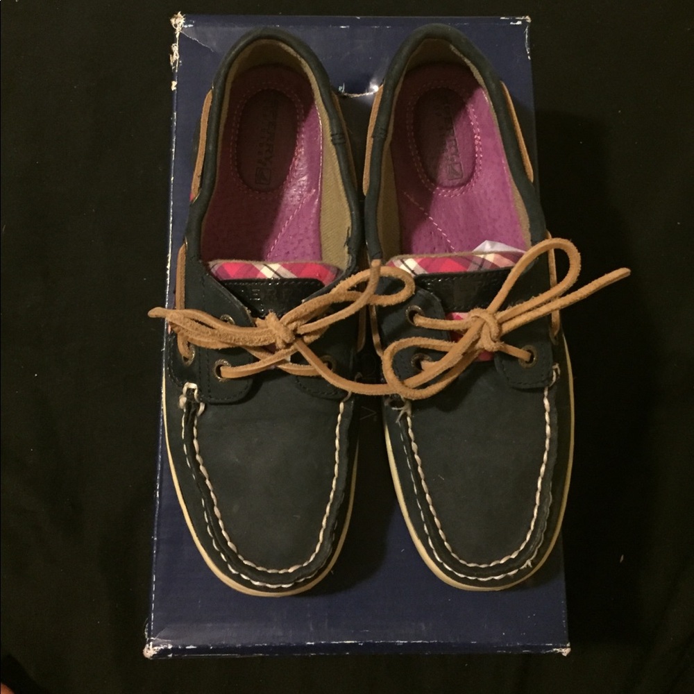 Navy blue sperry shoes