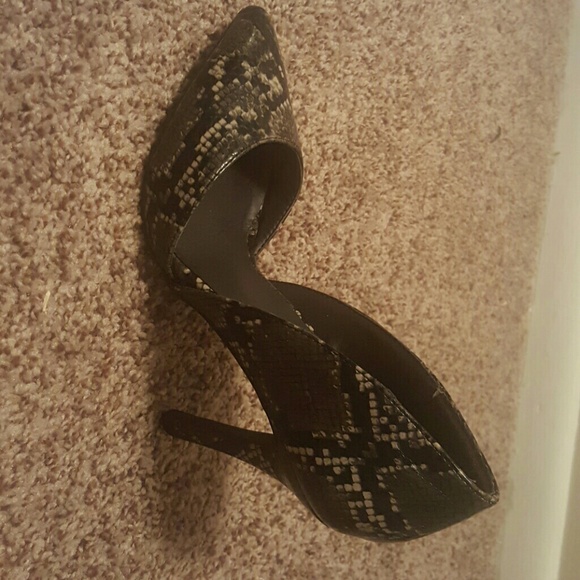 Shoes - Picture 3 of 3