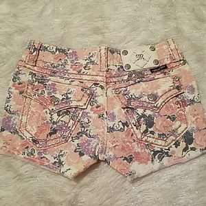 Miss Me Floral Shorts