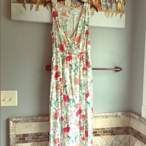 Floral maxi dress for Spring!