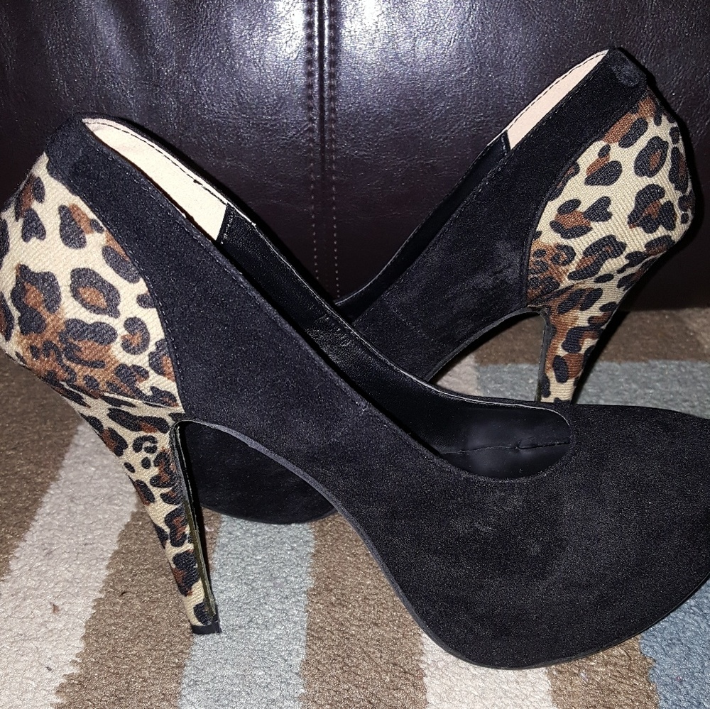 🆕Brand New Heel