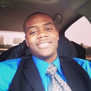 Meet your Posher, Emmanuel