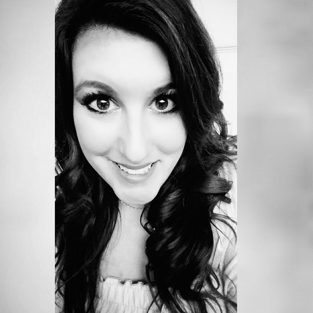 Meet your Posher, Kendra