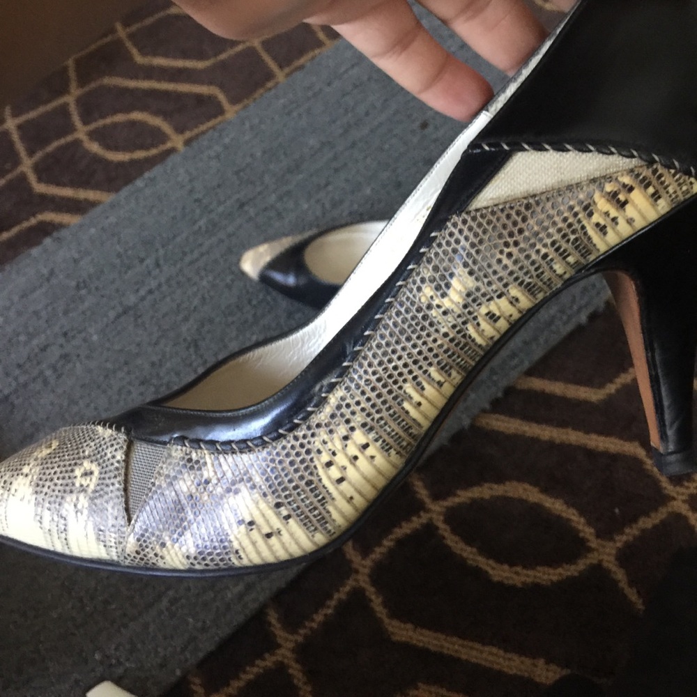 BALLY HEELS