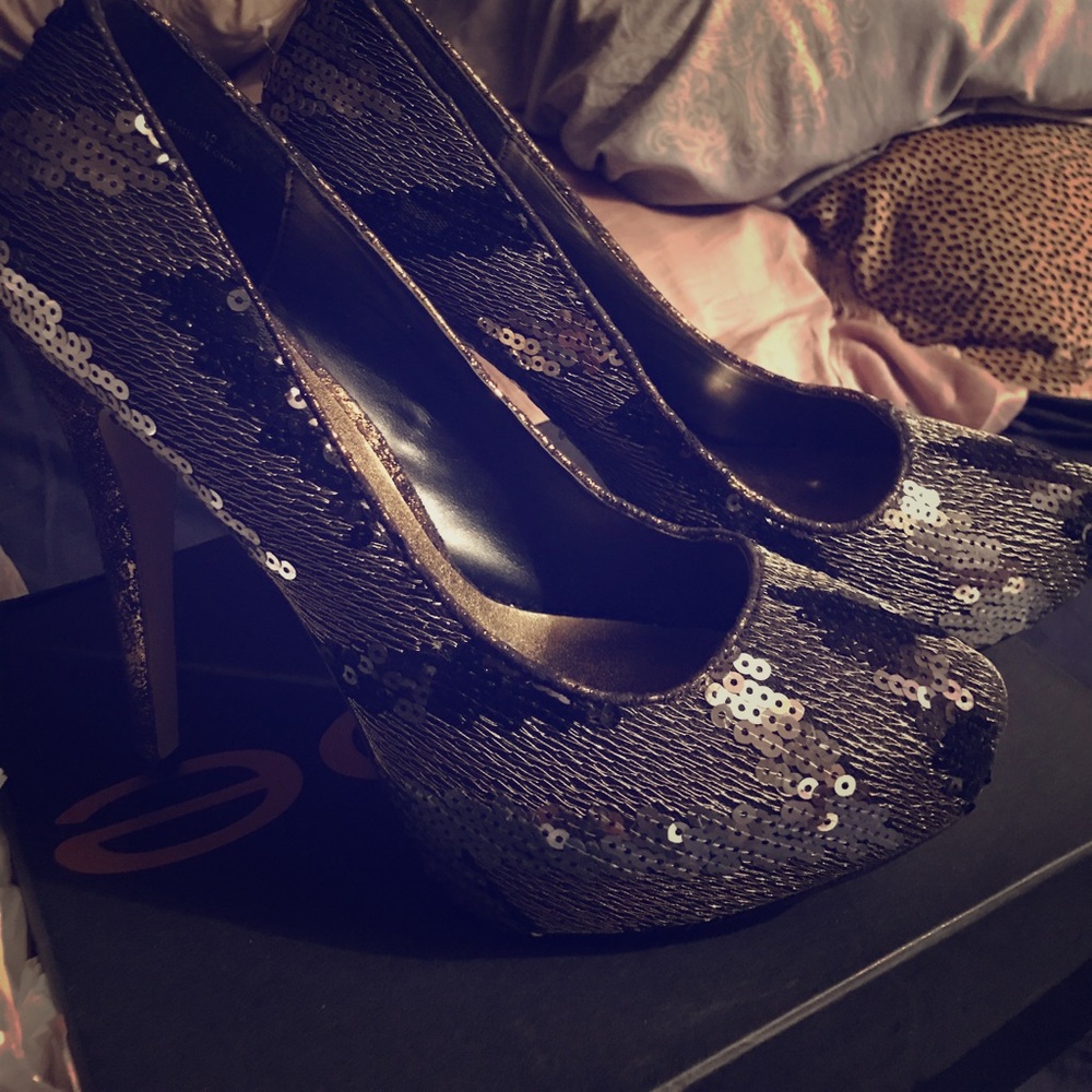 Beautiful BeBe pumps!!!