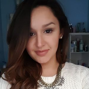 Meet your Posher, Crystal