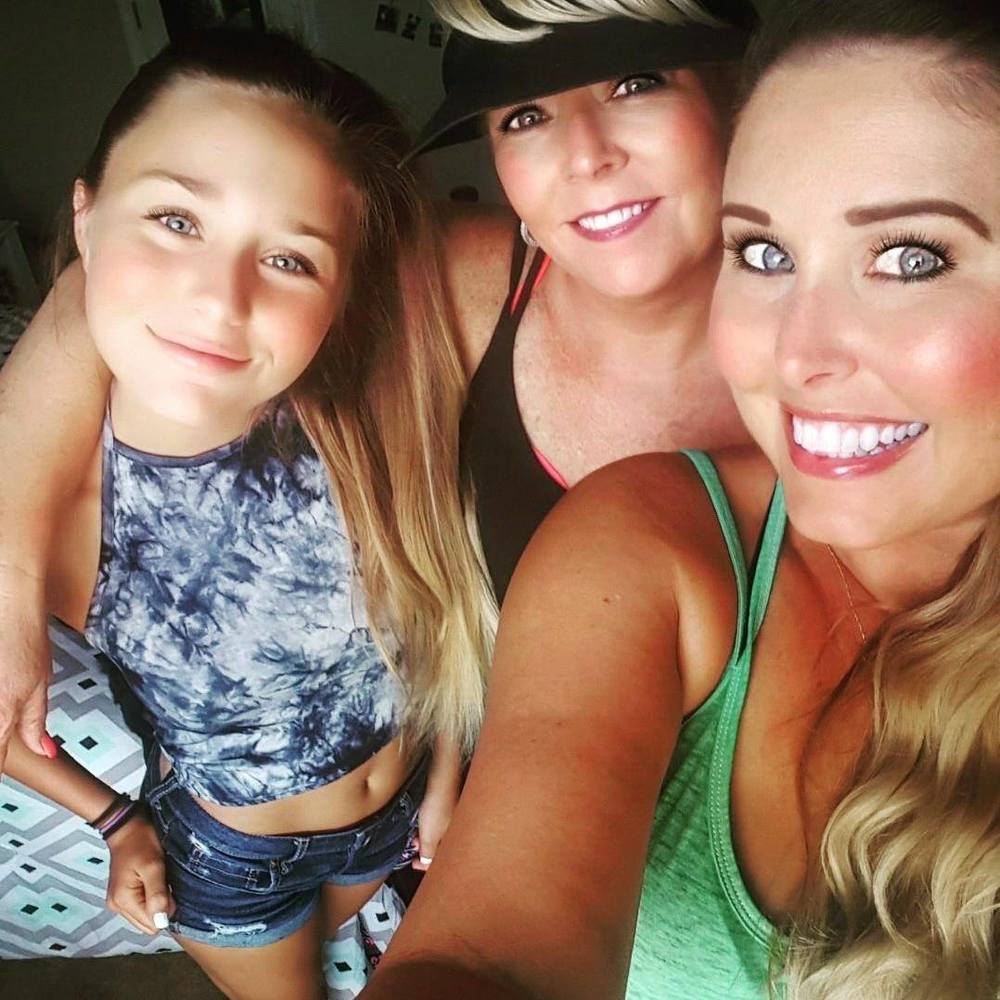 Meet your Posher, Leslie