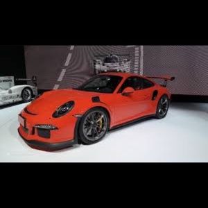 Meet your Posher, Eli