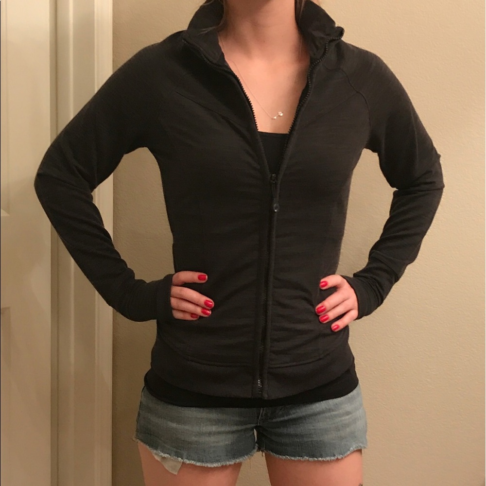 FOX zip up jacket ❤️