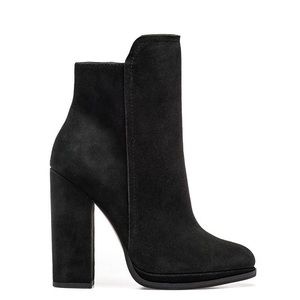 M4DE suede bootie!