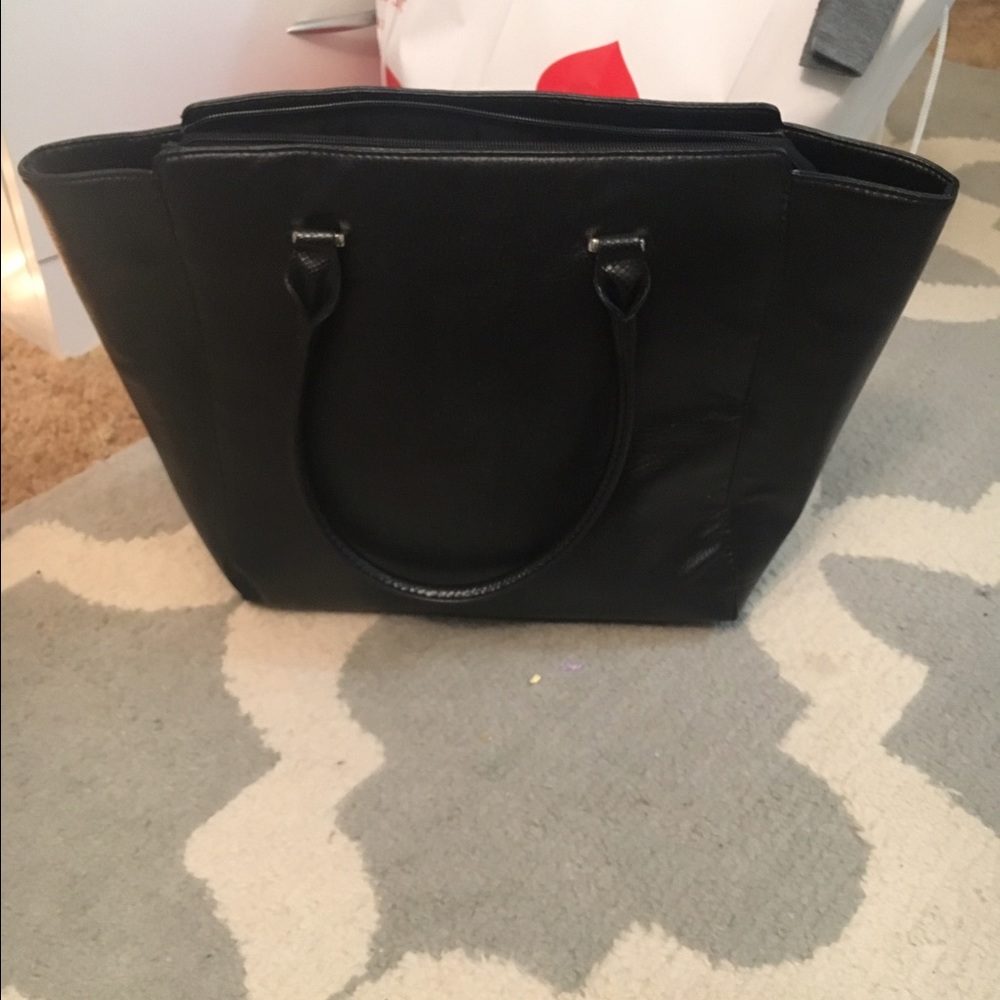 Black purse from H&M