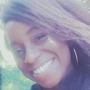 Meet your Posher, Noelle