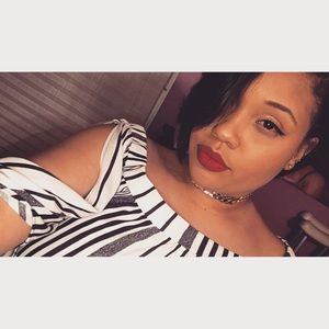 Meet your Posher, Ebonee