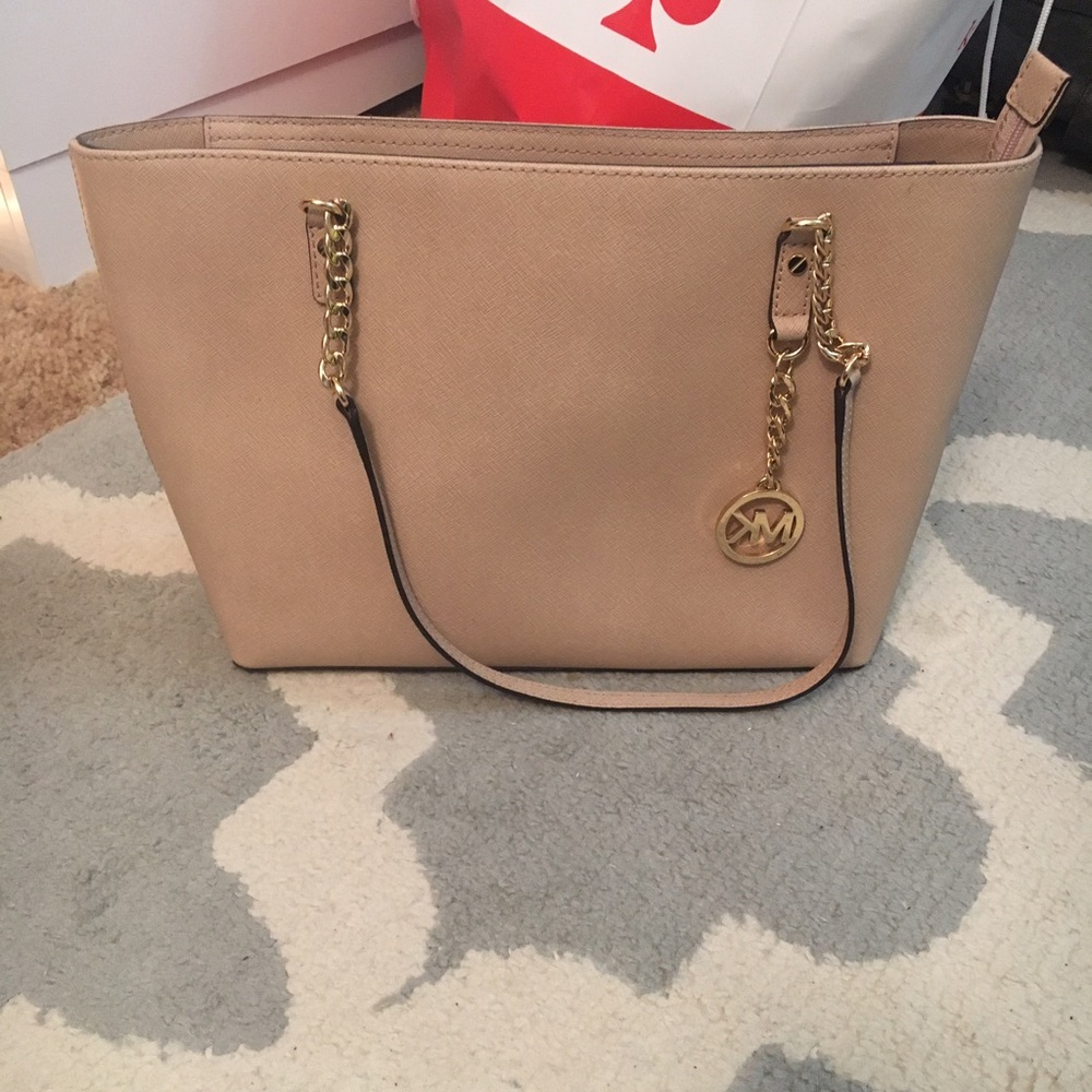 Michael kors purse
