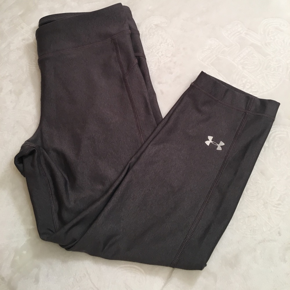 Under armour cropped leggings