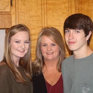 Meet your Posher, Debra