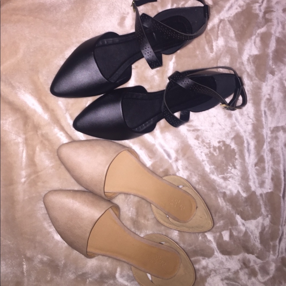 2 Pair of Sandal Flats