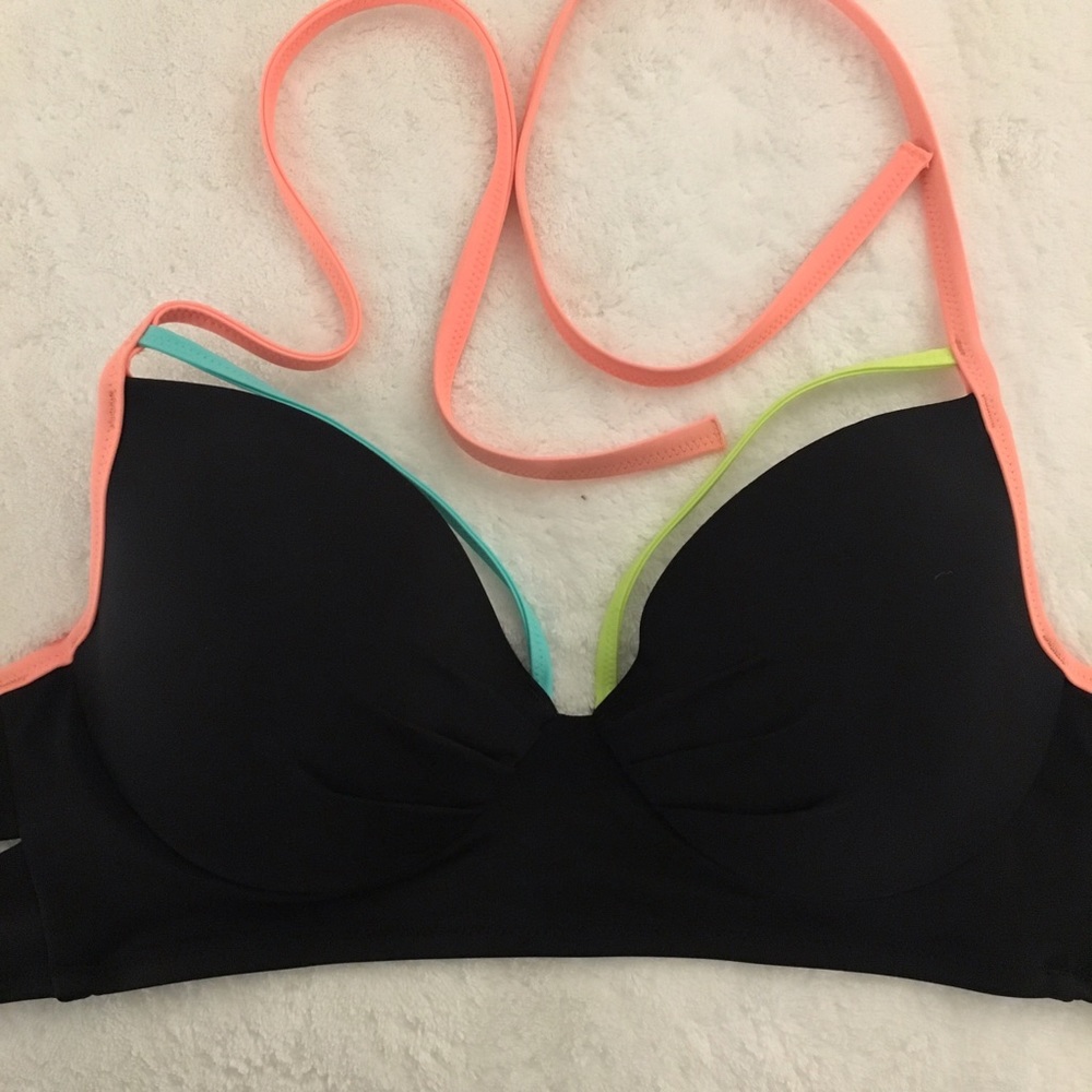 Victoria's Secret Bikini Top NWOT