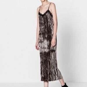 PULL&BEAR VELVET LONG DRESS