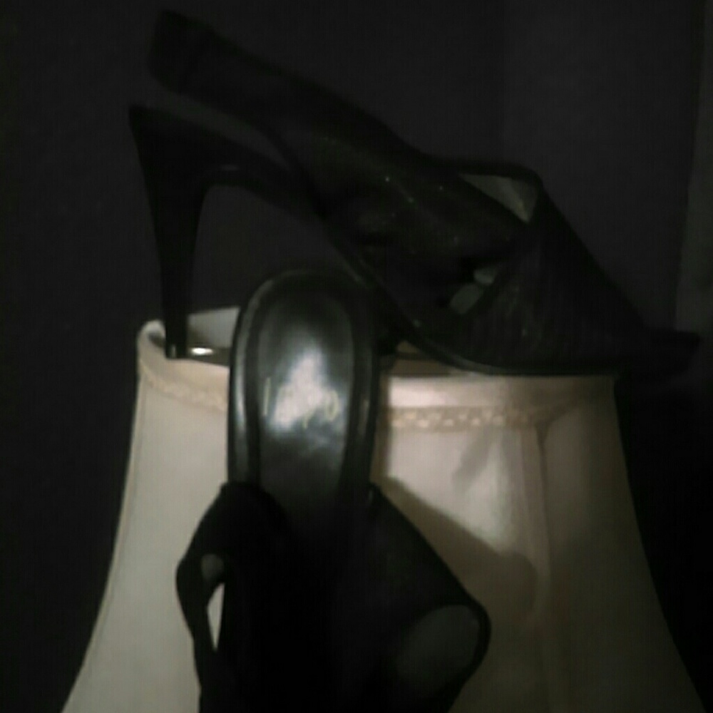 Shoes - Picture 2 of 2