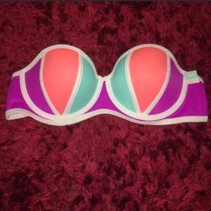 NWT VS PINK SWIM TOP