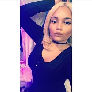 Meet your Posher, Maximina