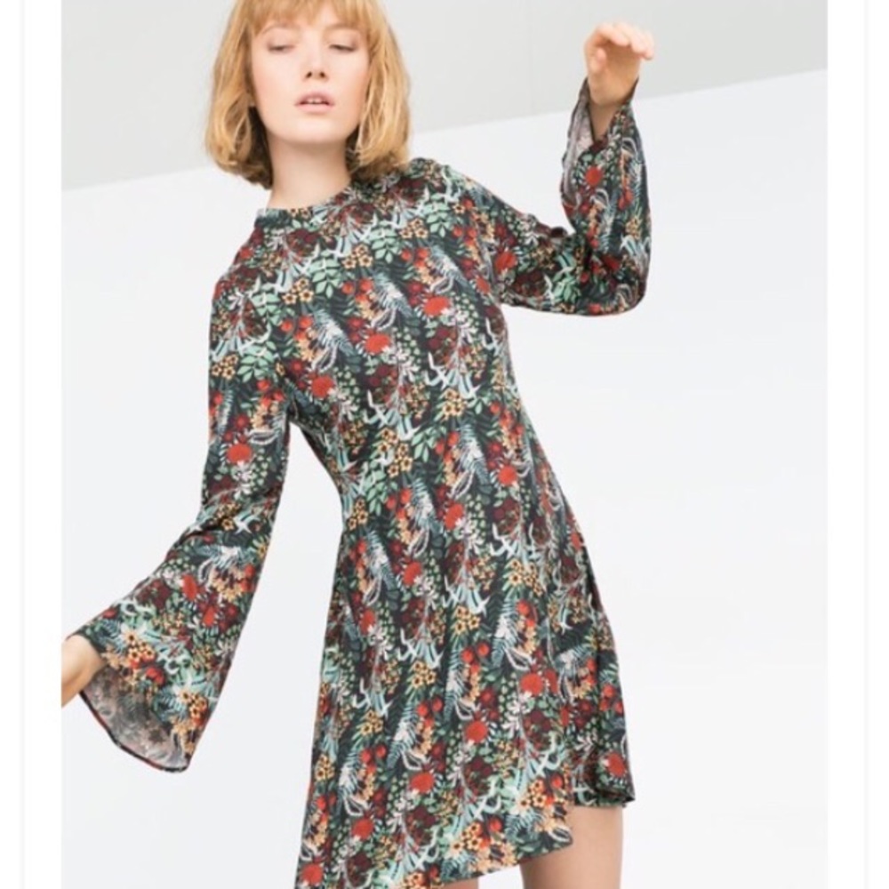 STORE CLOSING- Floral Dress Sz M