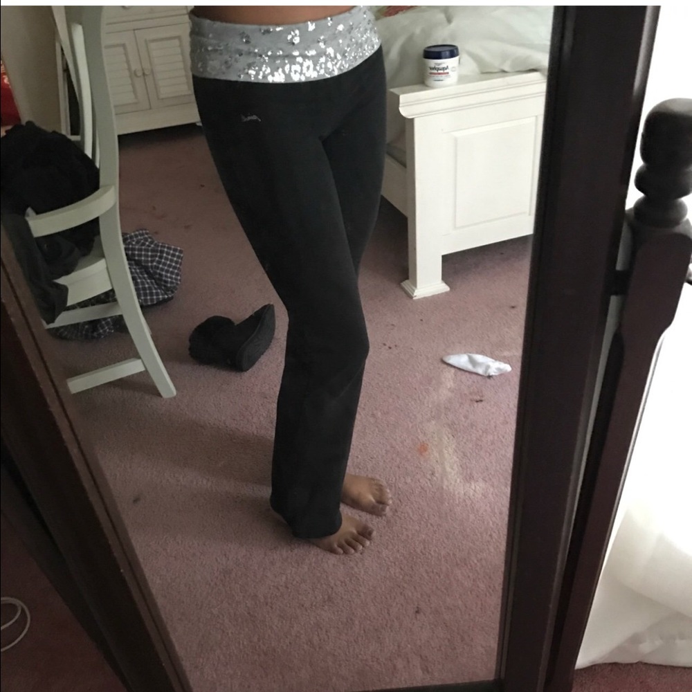 PINK Victoria's Secret yoga pants