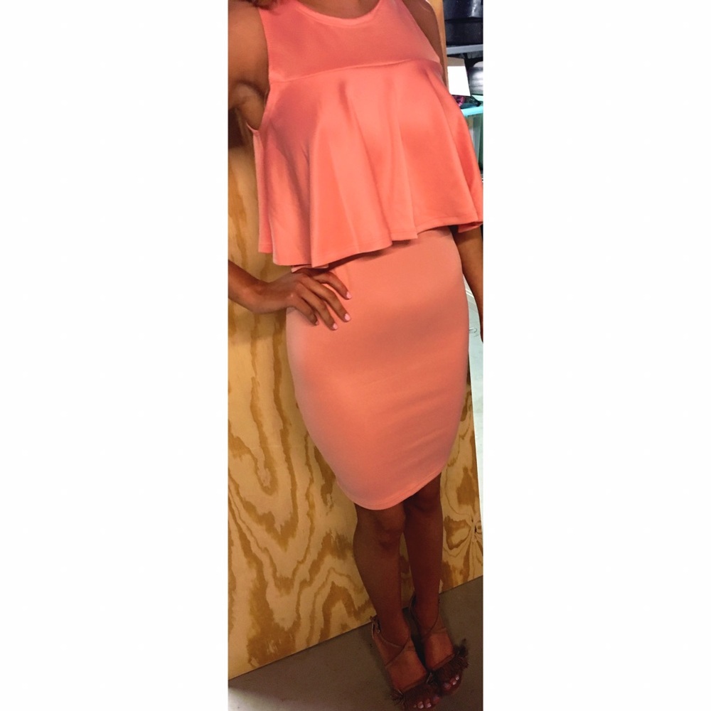 NEW ✨ Coral Crop Top & Bodycon Skirt 2 Piece Set