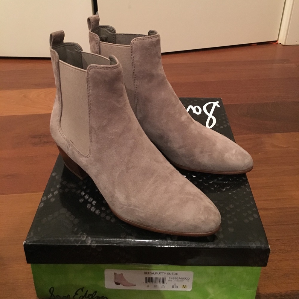Sam Edelman Reesa Putty Suede Booties 6.5M