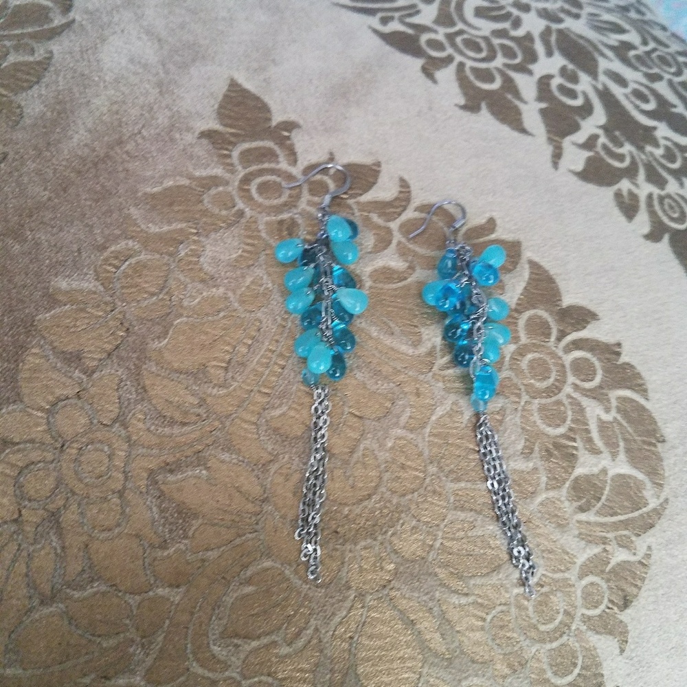 dangling earrings