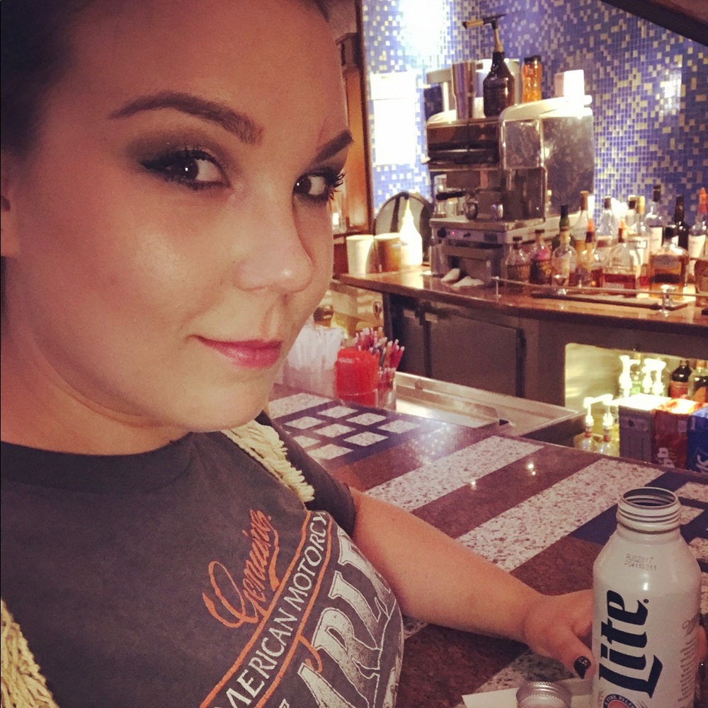 Meet your Posher, Erica