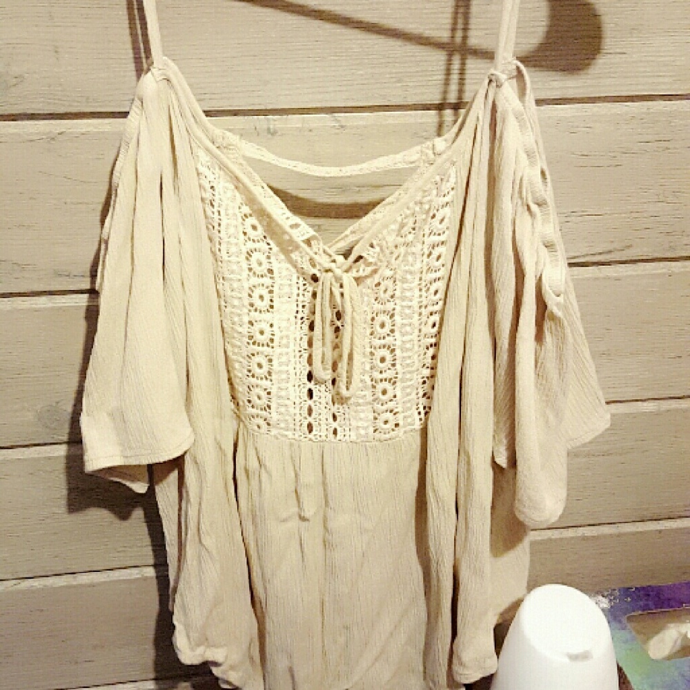 Maurices shirt