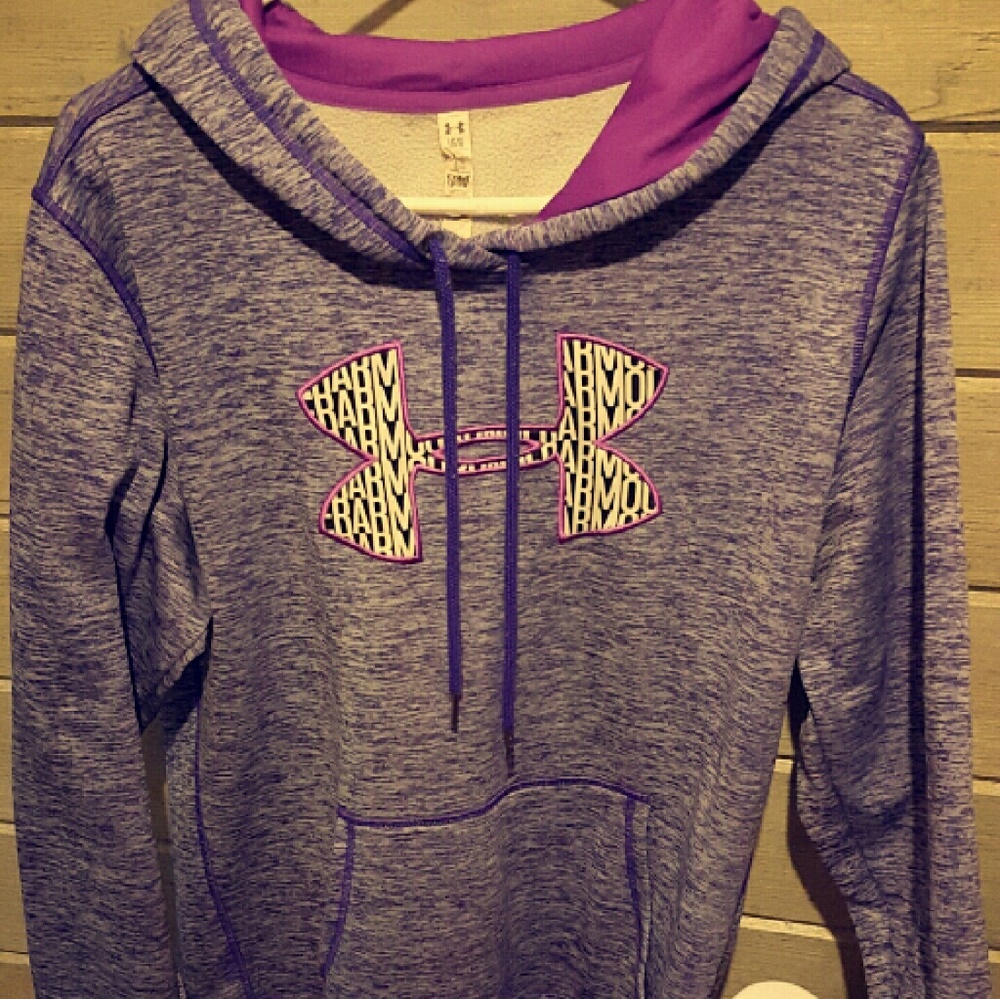 Under Armour Sweatshirt