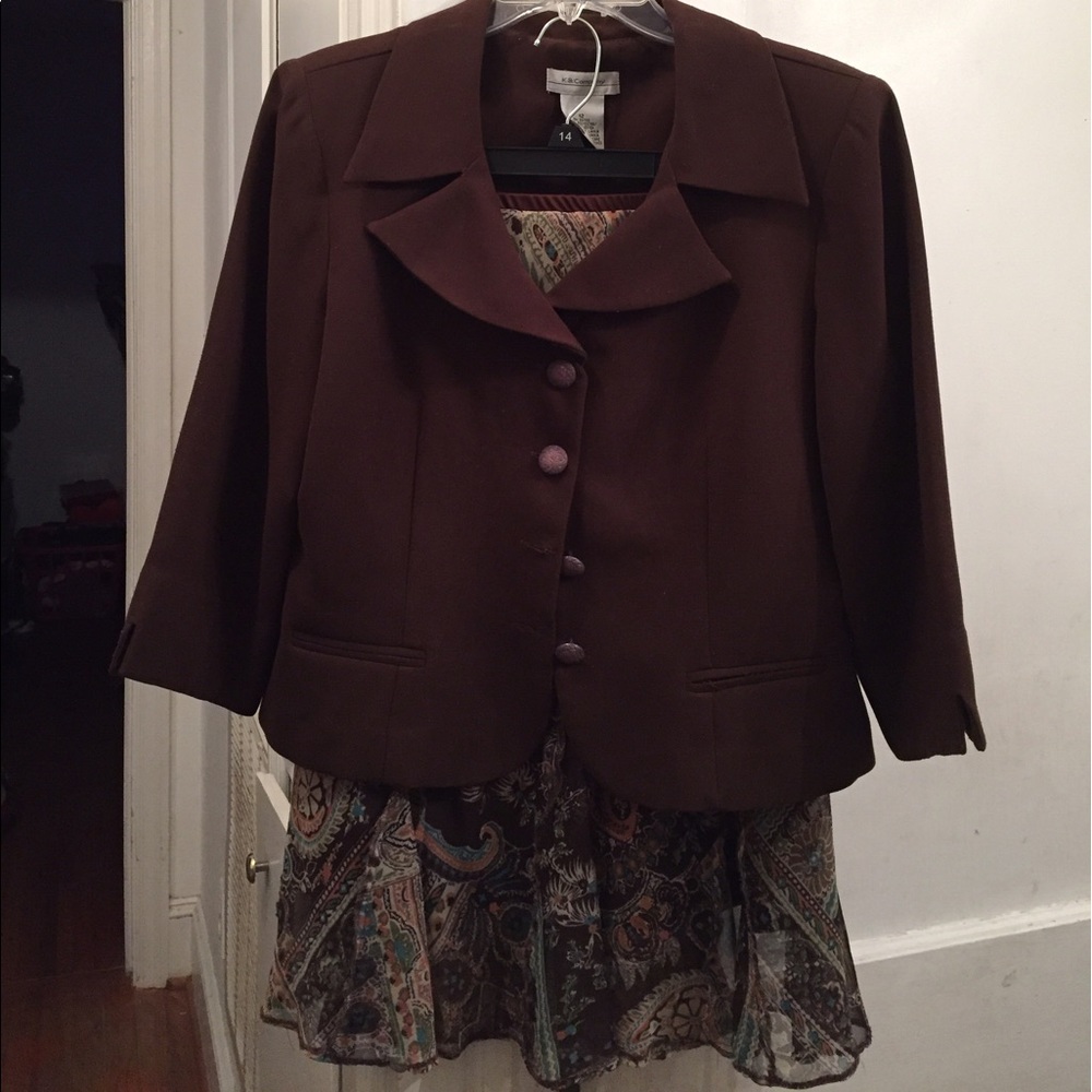 Skirt and jacket suit