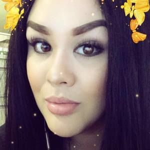 Meet your Posher, Arielle